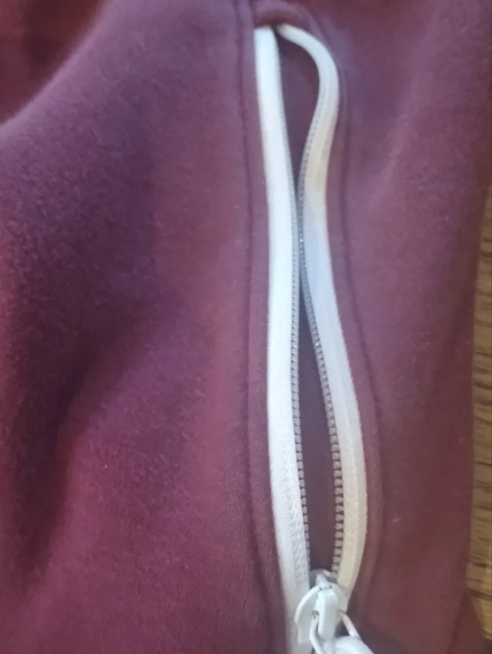 Under Armour Men’s Maroon Full-Zip Sweatshirt with White Accents